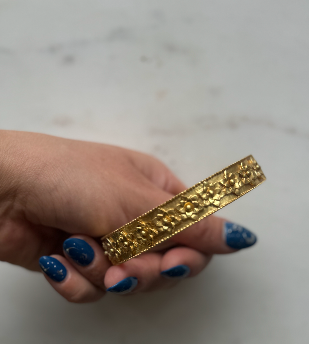 Julie Vos Flora Hinge Bangle