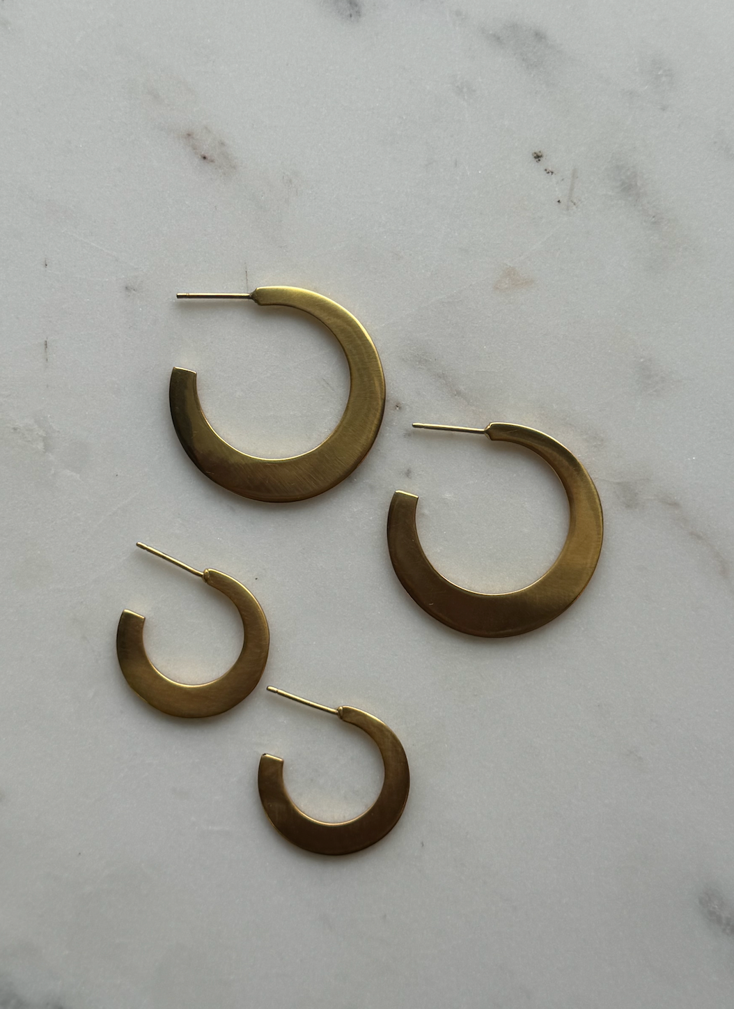 Julie Vos Luna Hoop - Gold