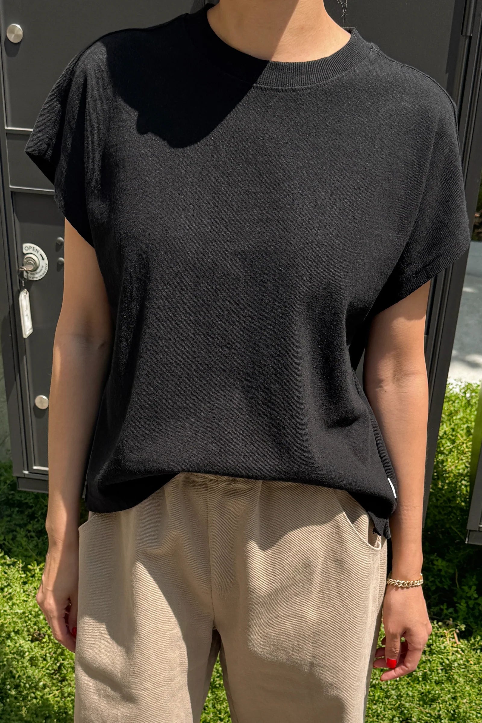 Le Bon Shoppe - Jeanne Tee Black
