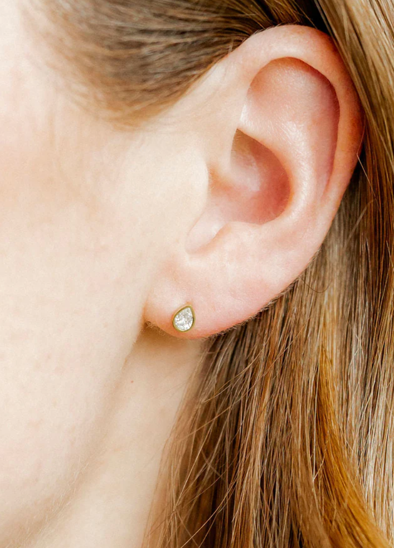 Linny Co Screwback Stud - Paloma Pear Gold