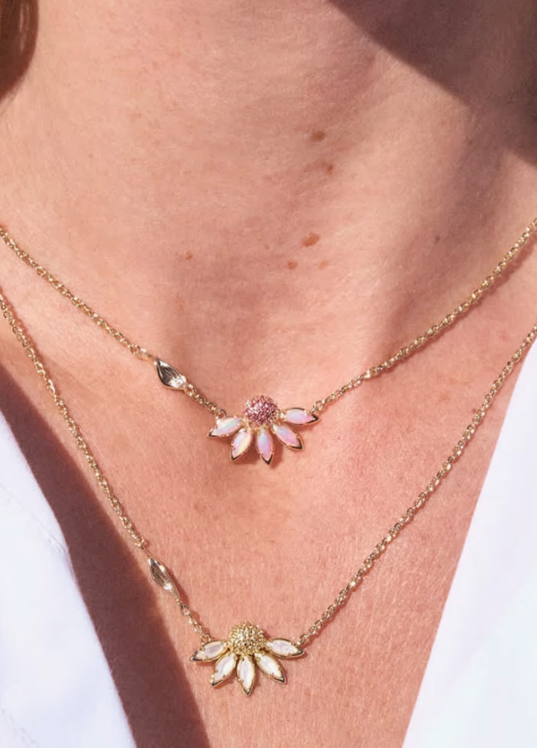 Kendra Scott Anya Flower Pendant Gold Ivory